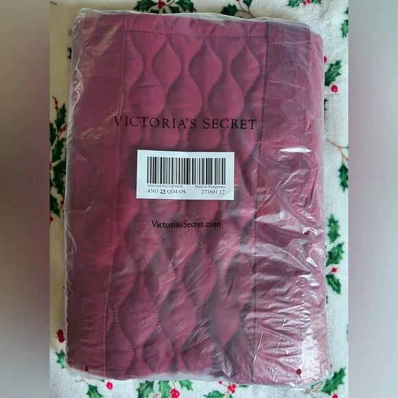 Victoria's Secret Bold Red Quilted Tote Gym Bag - Picture 3 of 4